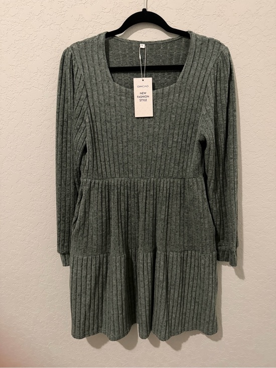 Qincao Dresses & Skirts - Green Ribbed Long-Sleeve Women's Dress‎
